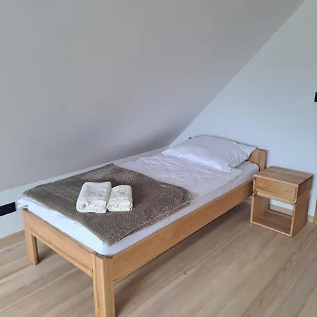 Drewno I Len * Debina (Ustka)