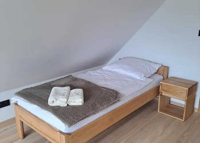 Drewno I Len * Debina (Ustka)